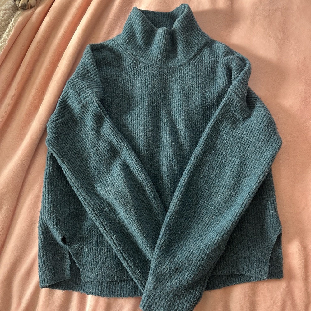 Abercrombie & Fitch Blue Turtleneck Sweater